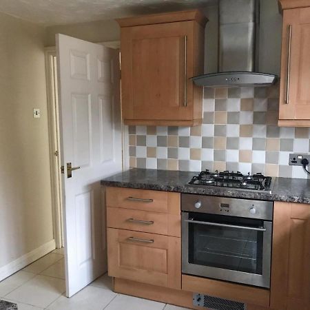 Chani Place Northampton Luaran gambar