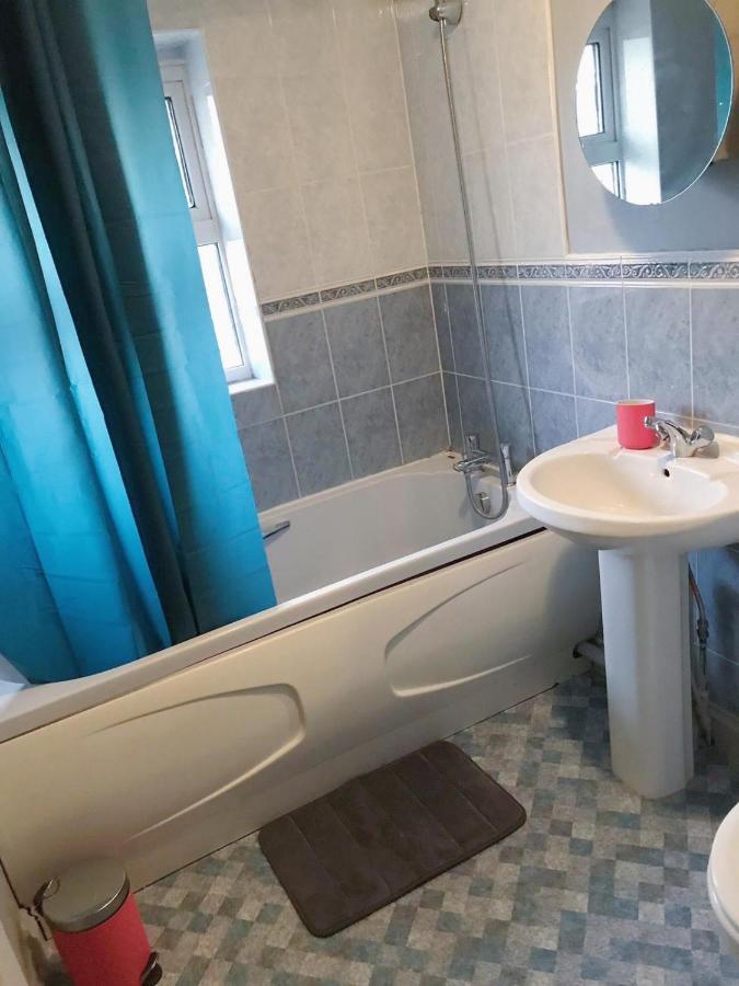 Chani Place Northampton Luaran gambar