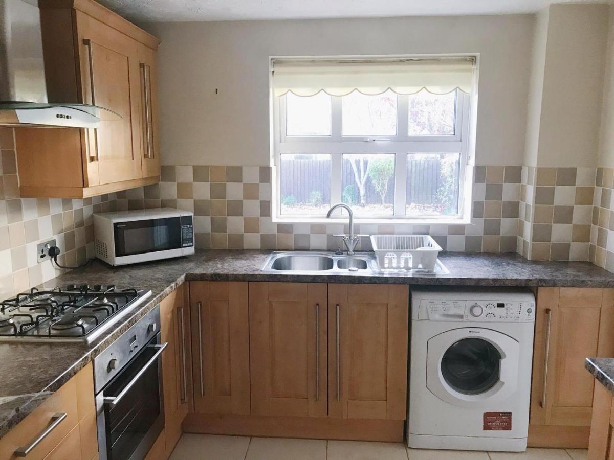 Chani Place Northampton Luaran gambar