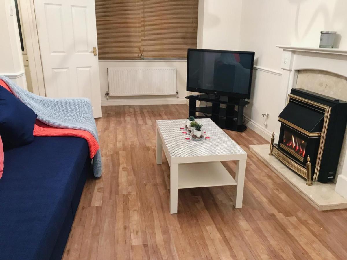 Chani Place Northampton Luaran gambar